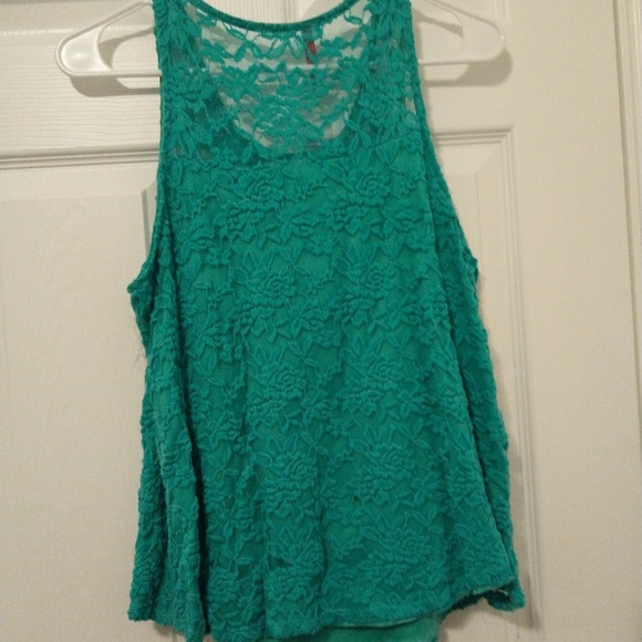 Set of 5 cute tops!!🌹👍👌 - Picture 4 of 8